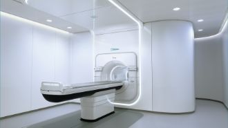 Elekta Unity全室侧视图